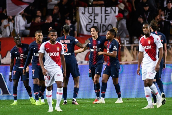 森林无同木 蓝月有同庆