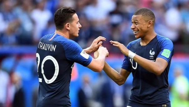 广州马拉松：男子冠军刷新赛会纪录