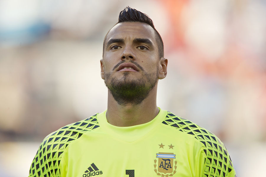 1亿砸中卫+5球杀神！足坛一夜3重磅，曼城巴黎冲冠稳了？